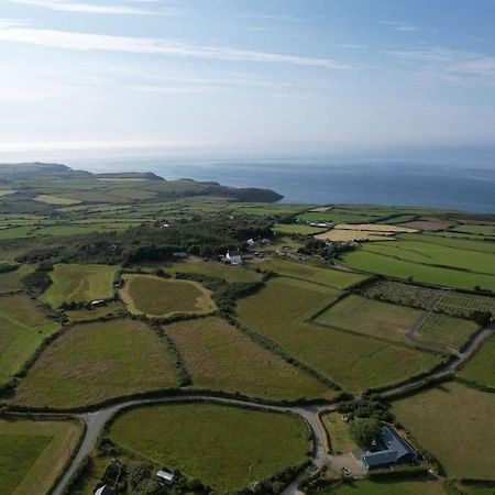 The Hut@Trefechan Wen - Coastal Coziness! Goodwick Екстер'єр фото